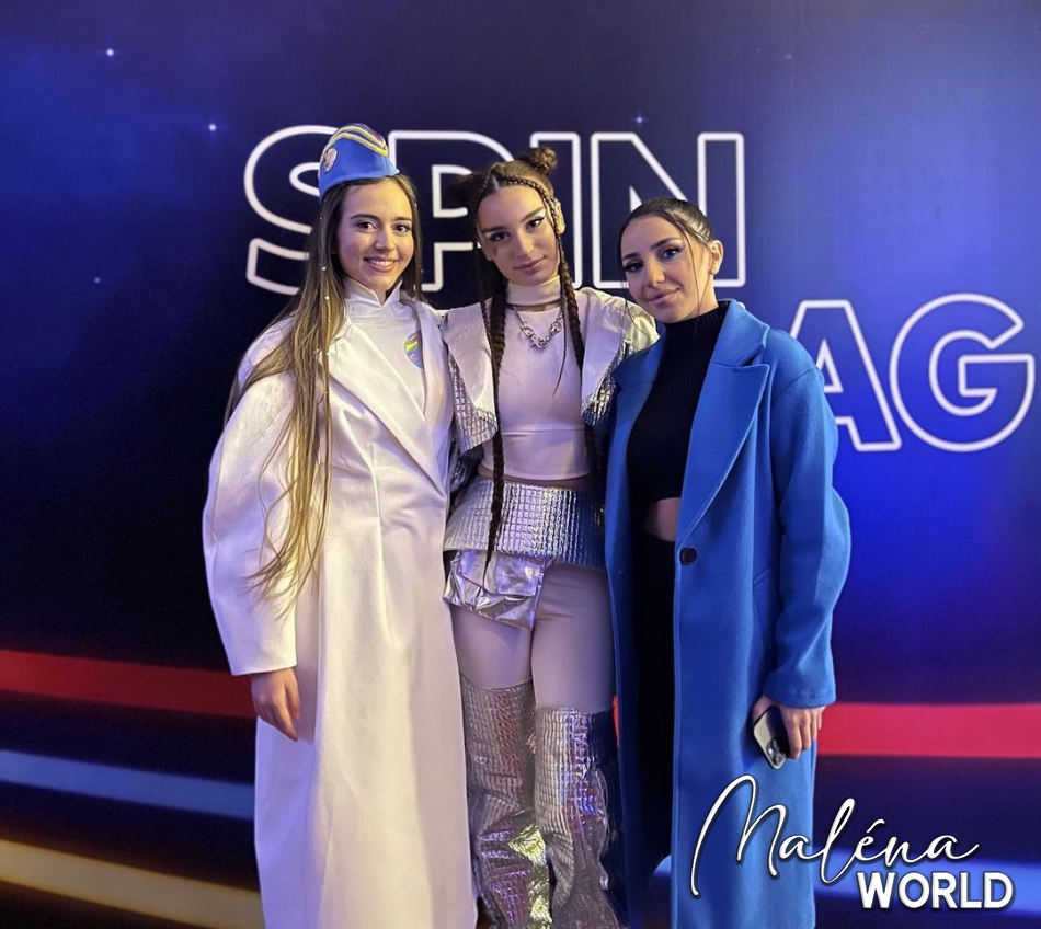 Click to view full size image
==============
Opening_ceremony_283229.jpg Opening_ceremony_283229.jpg