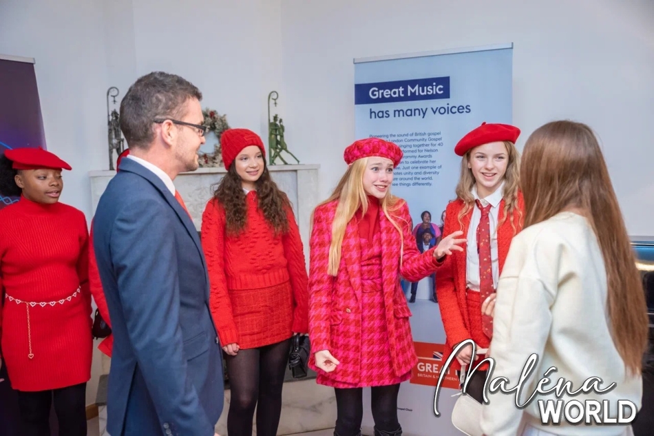 Click to view full size image
==============
08_12_22_embassy_28129.jpg 08_12_22_embassy_28129.jpg