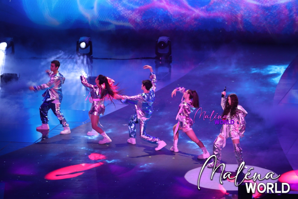 Stage_28729.jpg