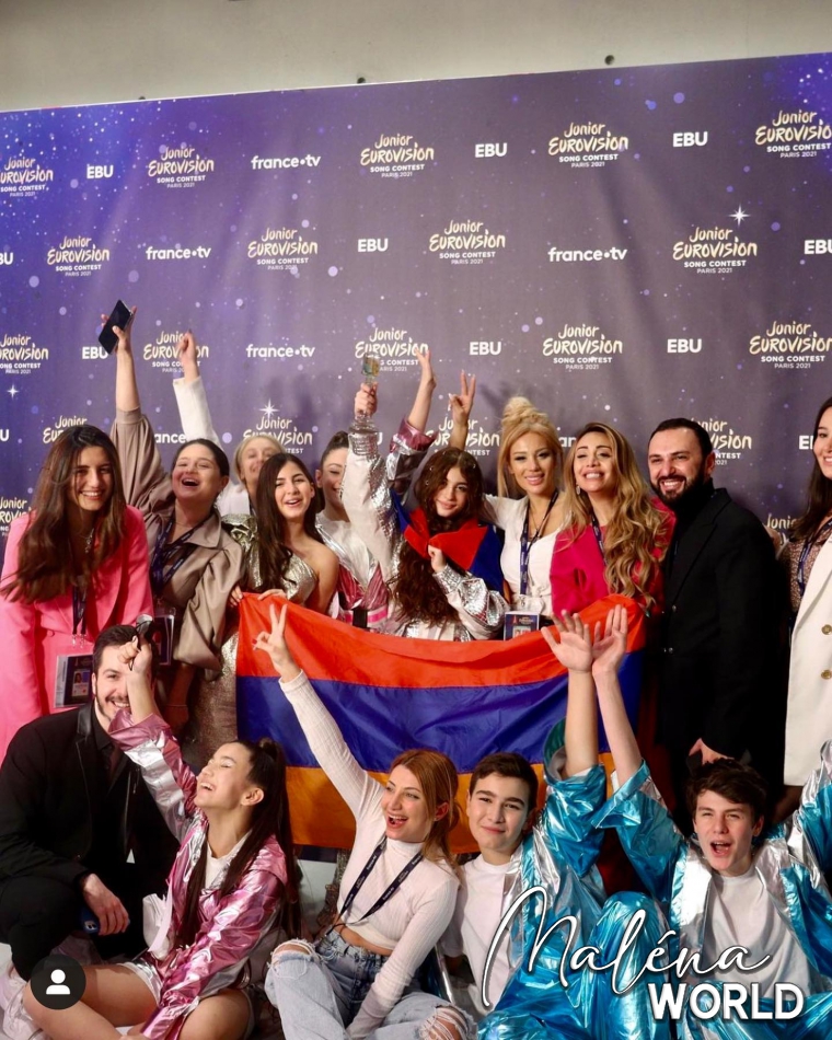 Click to view full size image
==============
Photocall_281729.jpg Photocall_281729.jpg